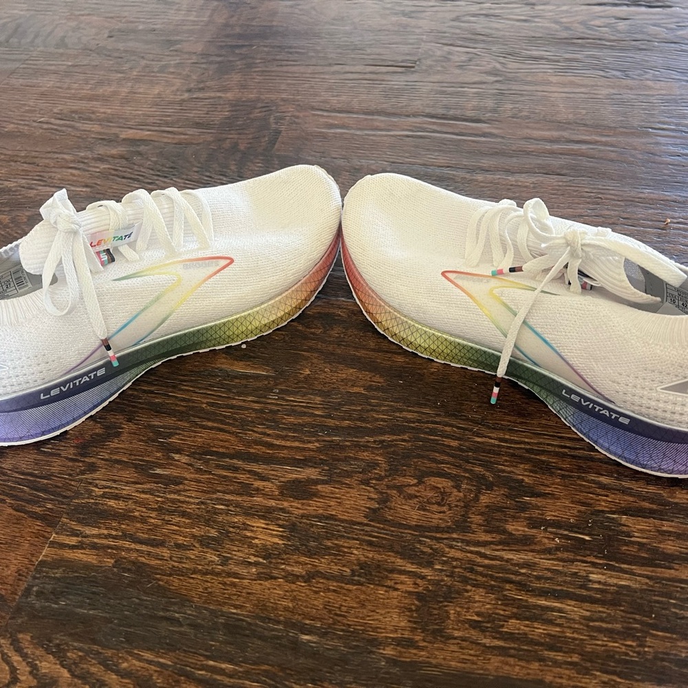 Brooks White With Multicolor Gradient Athletic Sh… - image 1